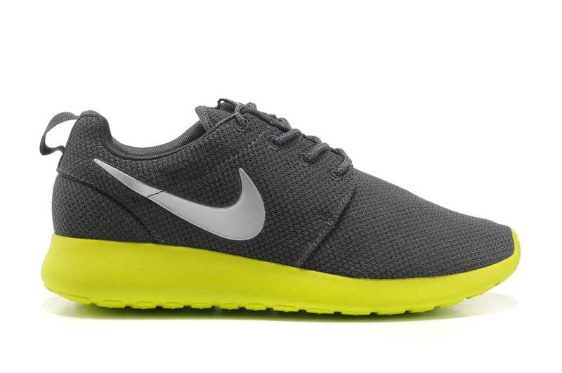 chaussure nike roshe run 2013 nouveau style le dernier nike roshe run foot locker colore